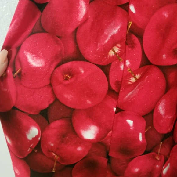 Apple full skirt - Picture 2 of 4